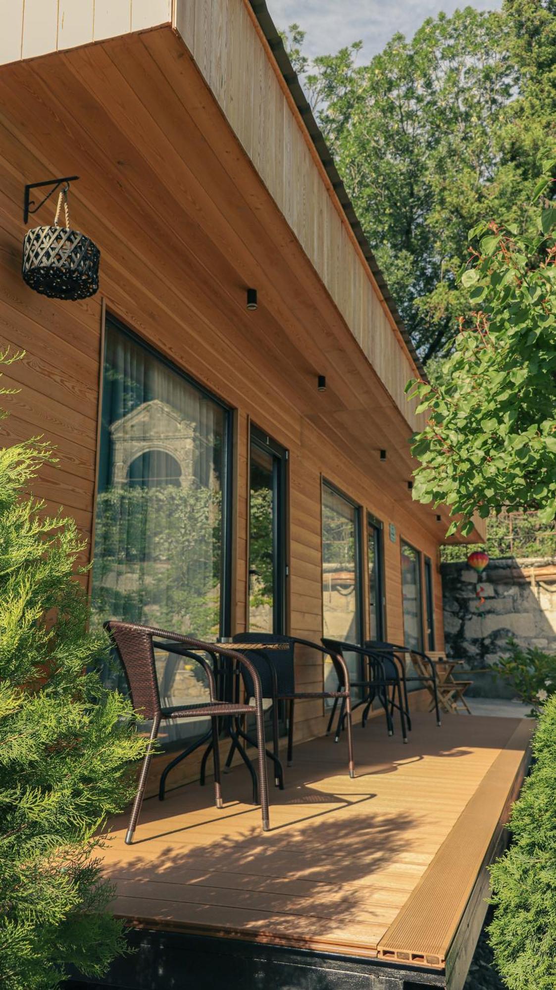 Lodge Garden In